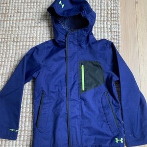 Under Armor boys Storm2 shell size xs